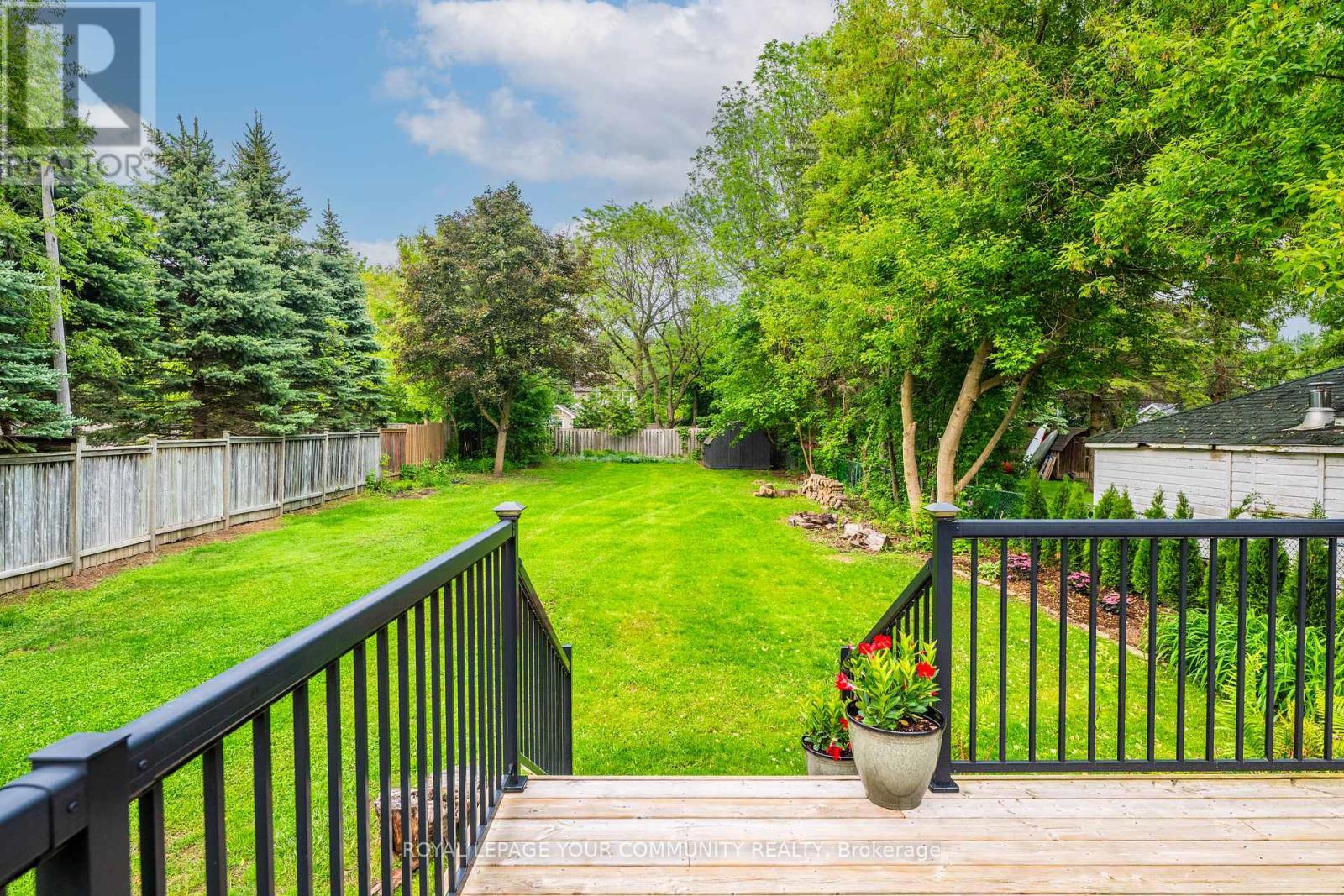 












29 WELLS STREET

,
Aurora,




Ontario
L4G1S8

