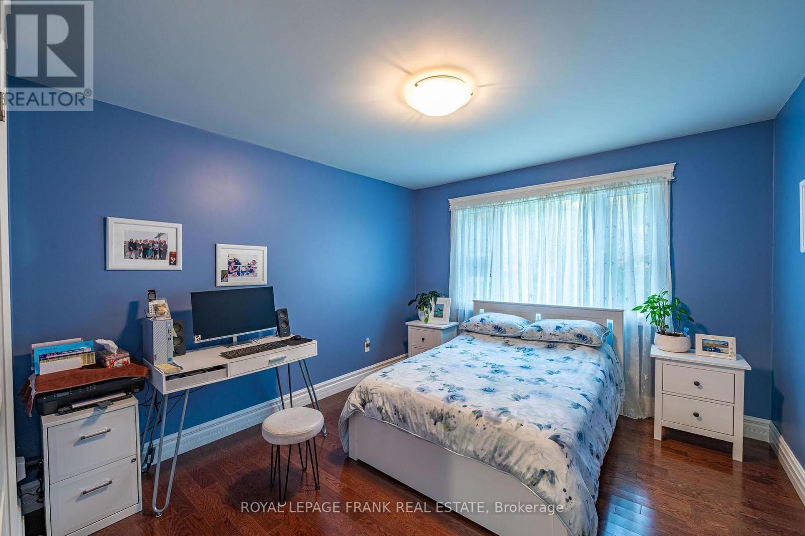 












25 LAKELAND AVENUE

,
Trent Lakes,




Ontario
K0L1J0

