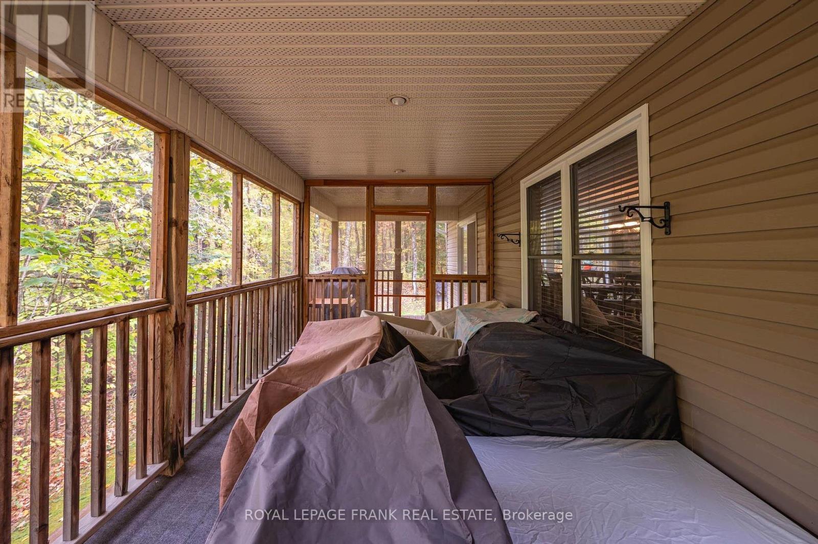 












25 LAKELAND AVENUE

,
Trent Lakes,




Ontario
K0L1J0

