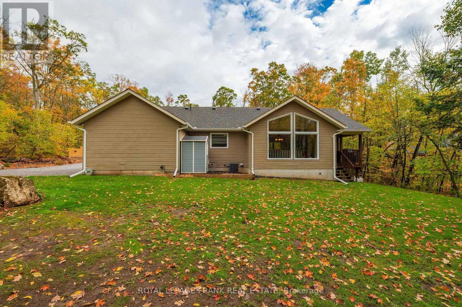 












25 LAKELAND AVENUE

,
Trent Lakes,




Ontario
K0L1J0

