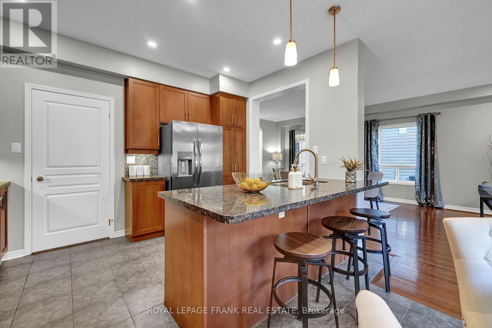 












146 BUTTONSHAW STREET

,
Clarington (Bowmanville),




Ontario
L1C0J7

