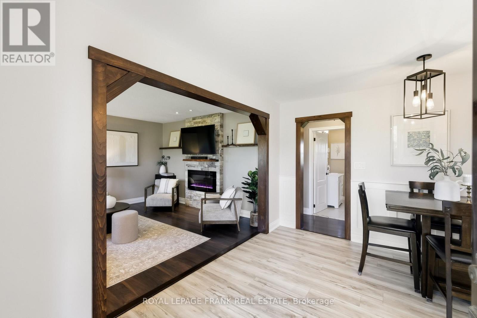 












18975 HWY 12

,
Scugog,




Ontario
L9P1R3

