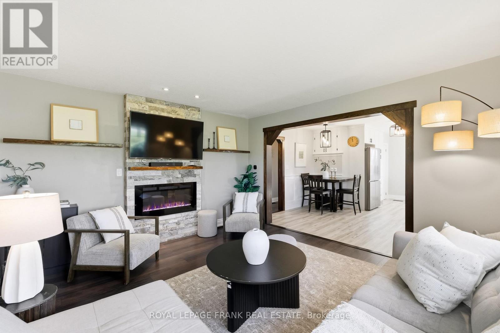 












18975 HWY 12

,
Scugog,




Ontario
L9P1R3

