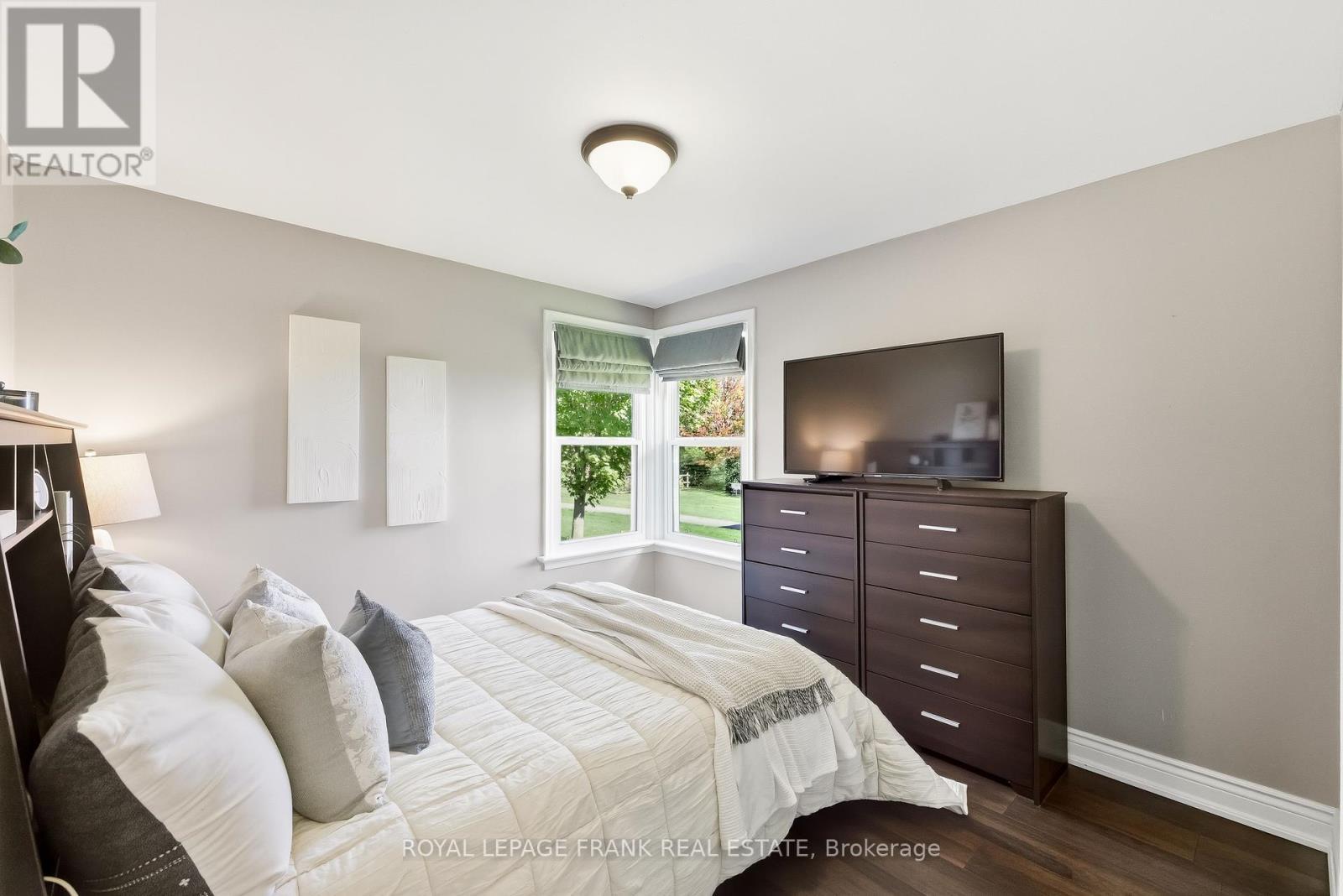 












18975 HWY 12

,
Scugog,




Ontario
L9P1R3

