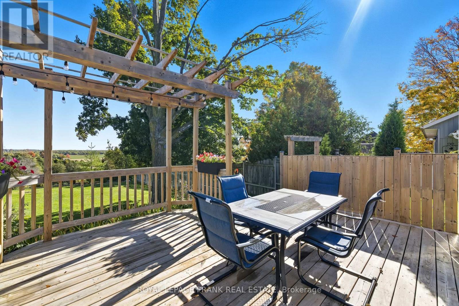 












18975 HWY 12

,
Scugog,




Ontario
L9P1R3

