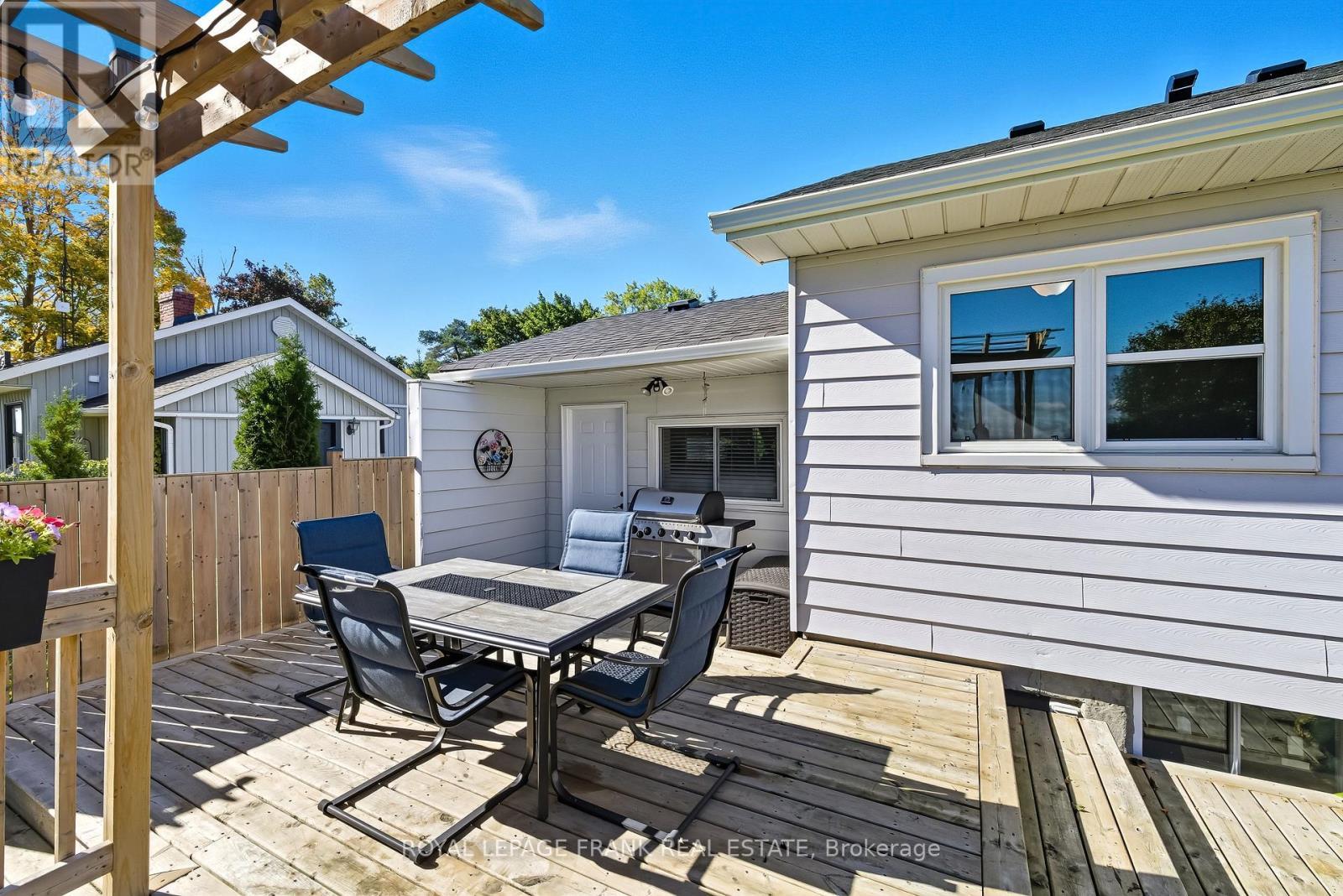 












18975 HWY 12

,
Scugog,




Ontario
L9P1R3


