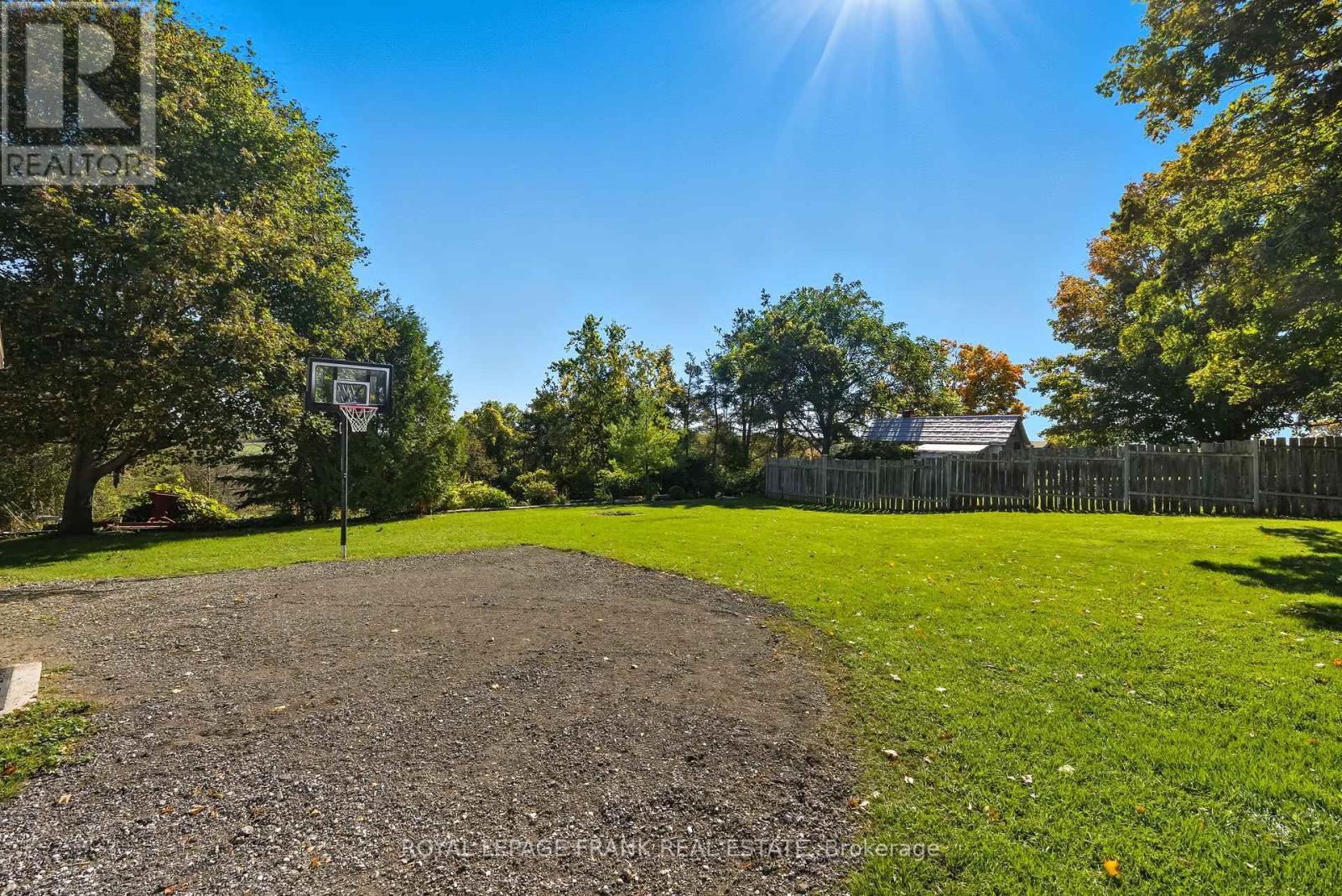 












18975 HWY 12

,
Scugog,




Ontario
L9P1R3

