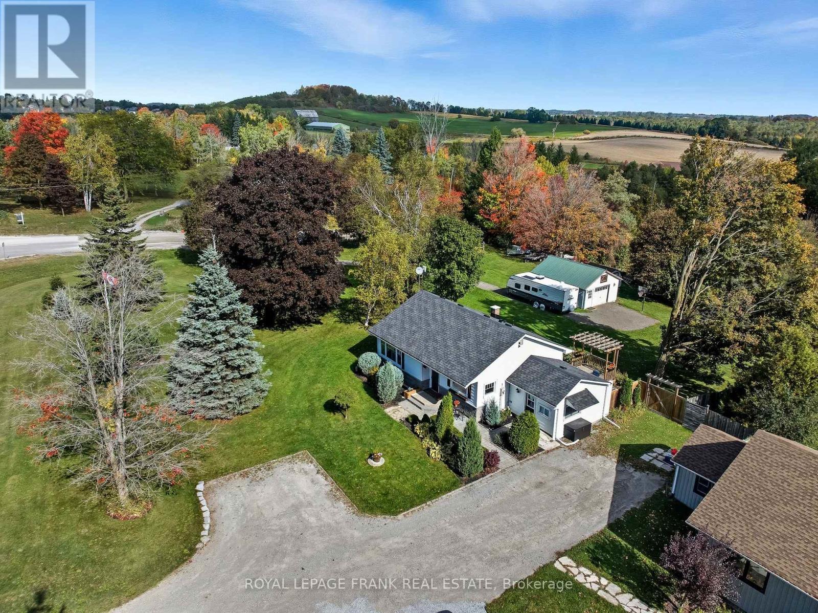 












18975 HWY 12

,
Scugog,




Ontario
L9P1R3

