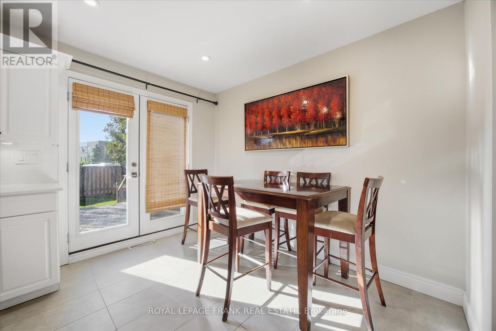 












1186 RAVINE ROAD

,
Oshawa (Lakeview),




Ontario
L1H4E2

