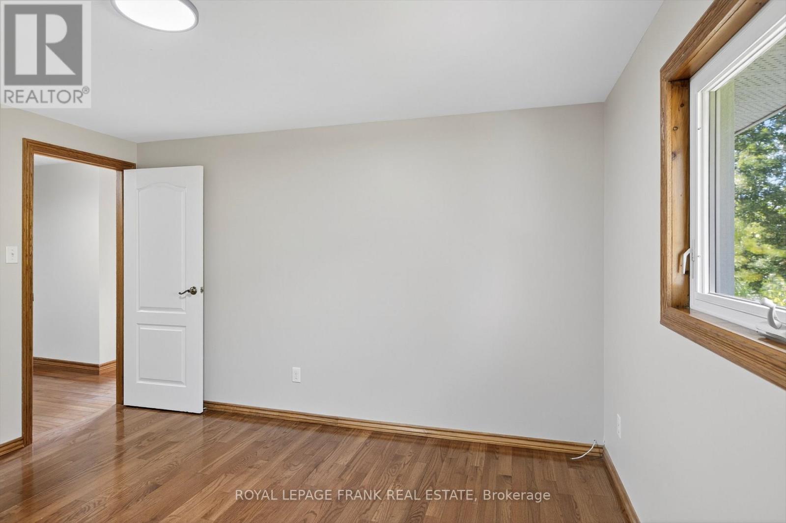 












20 COLBOURNE ST STREET

,
Selwyn,




Ontario
K0L2H0

