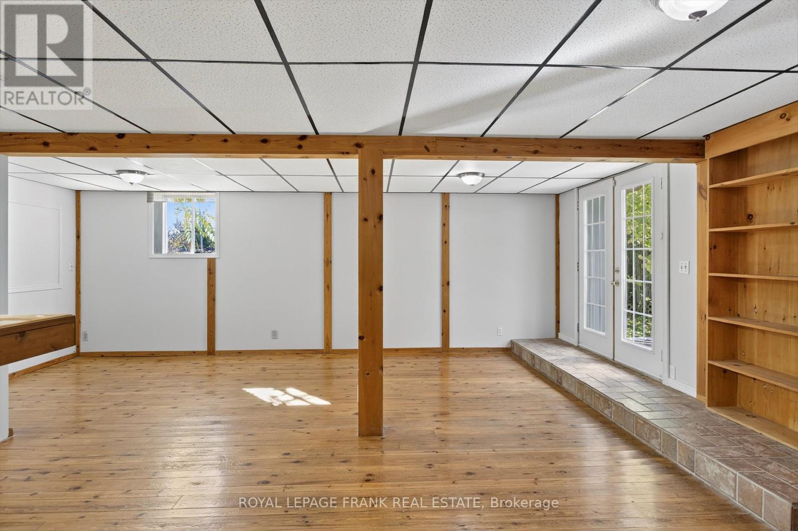 












20 COLBOURNE ST STREET

,
Selwyn,




Ontario
K0L2H0

