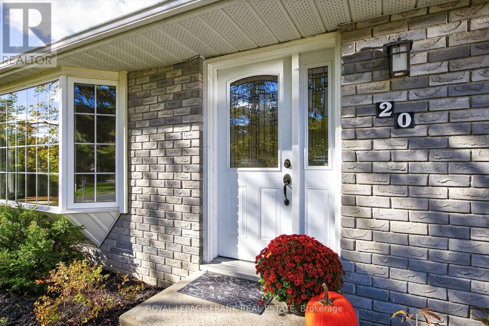 












20 COLBOURNE ST STREET

,
Selwyn,




Ontario
K0L2H0

