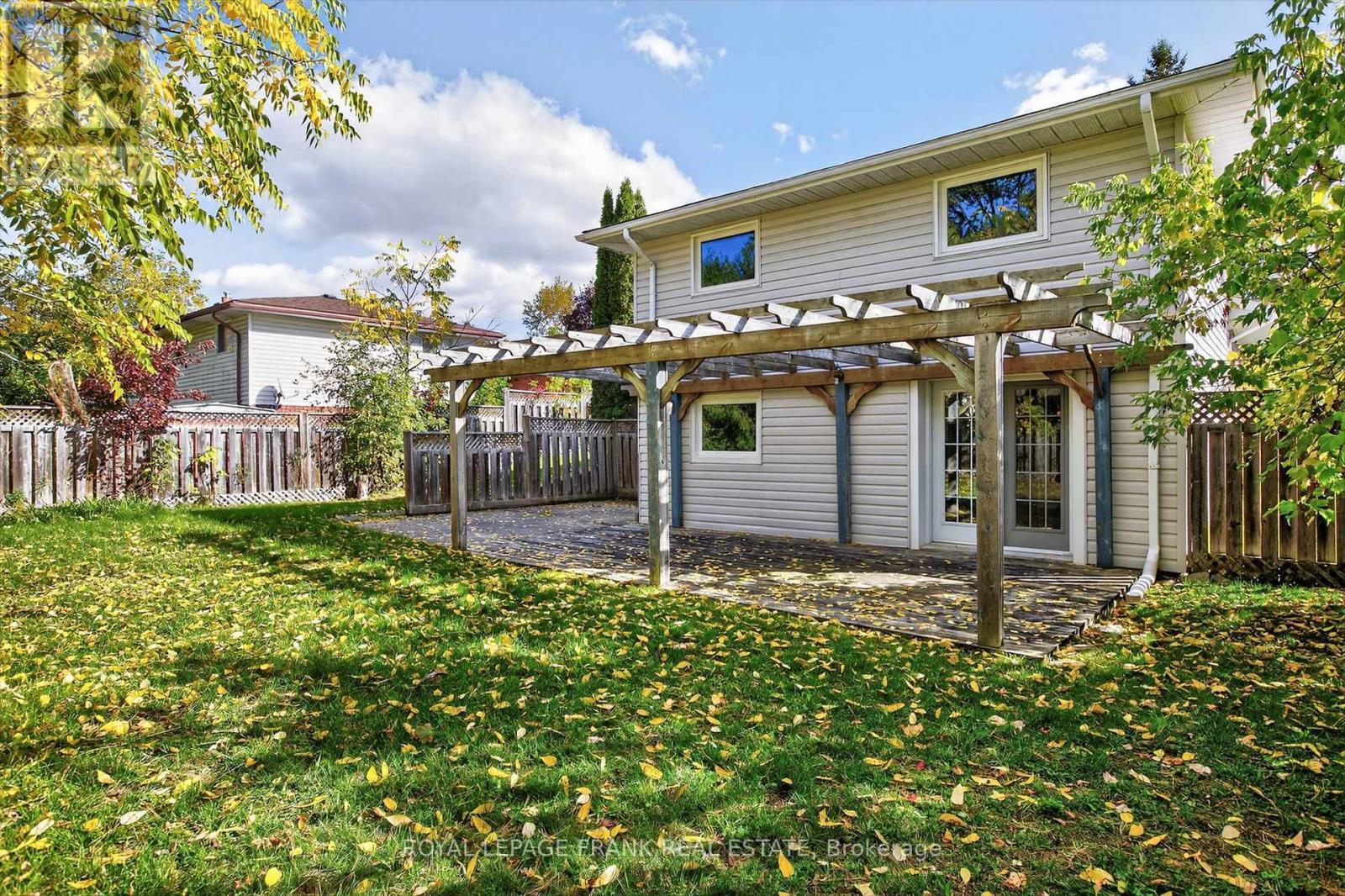 












20 COLBOURNE ST STREET

,
Selwyn,




Ontario
K0L2H0

