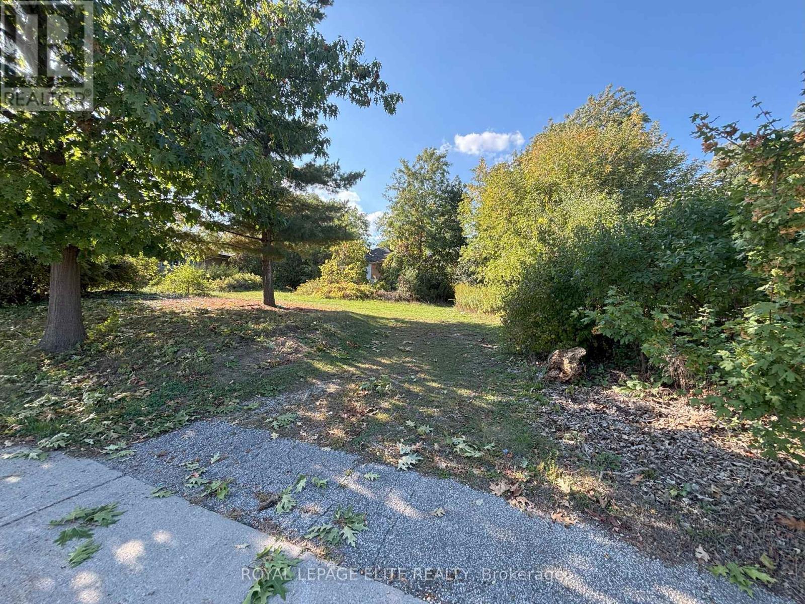 












1631 EGLINTON AVENUE W

,
Mississauga,




Ontario
L5M7C1

