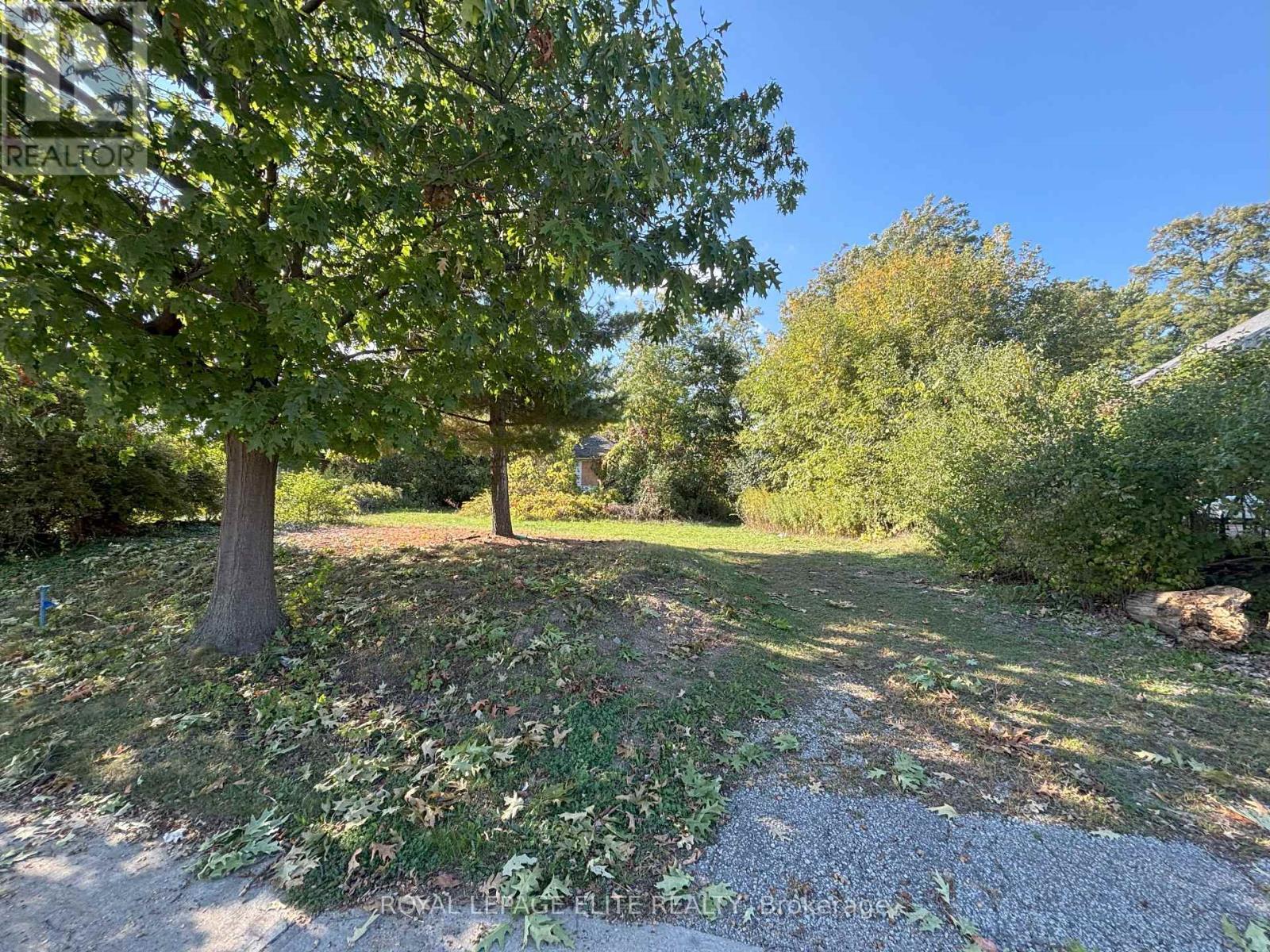 












1631 EGLINTON AVENUE W

,
Mississauga,




Ontario
L5M7C1

