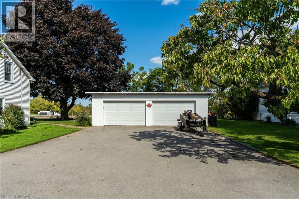 












4591 TWENTY FIRST Street

,
Lincoln,




Ontario
L0R2E0

