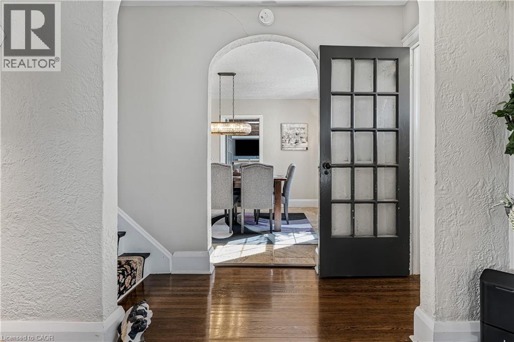 












4591 TWENTY FIRST Street

,
Lincoln,




Ontario
L0R2E0

