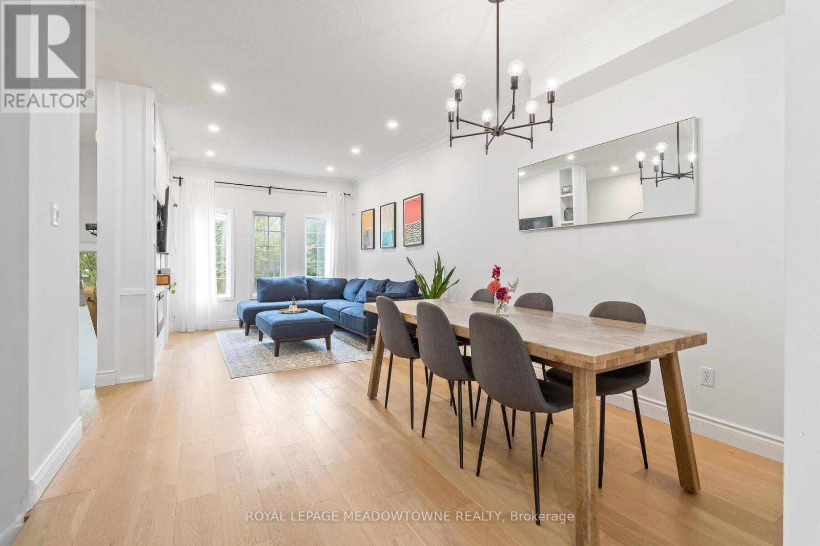 












139 HARBOURVIEW CRESCENT

,
Toronto,




Ontario
M8V4A8

