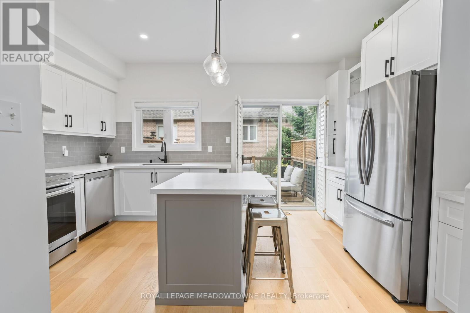 












139 HARBOURVIEW CRESCENT

,
Toronto,




Ontario
M8V4A8

