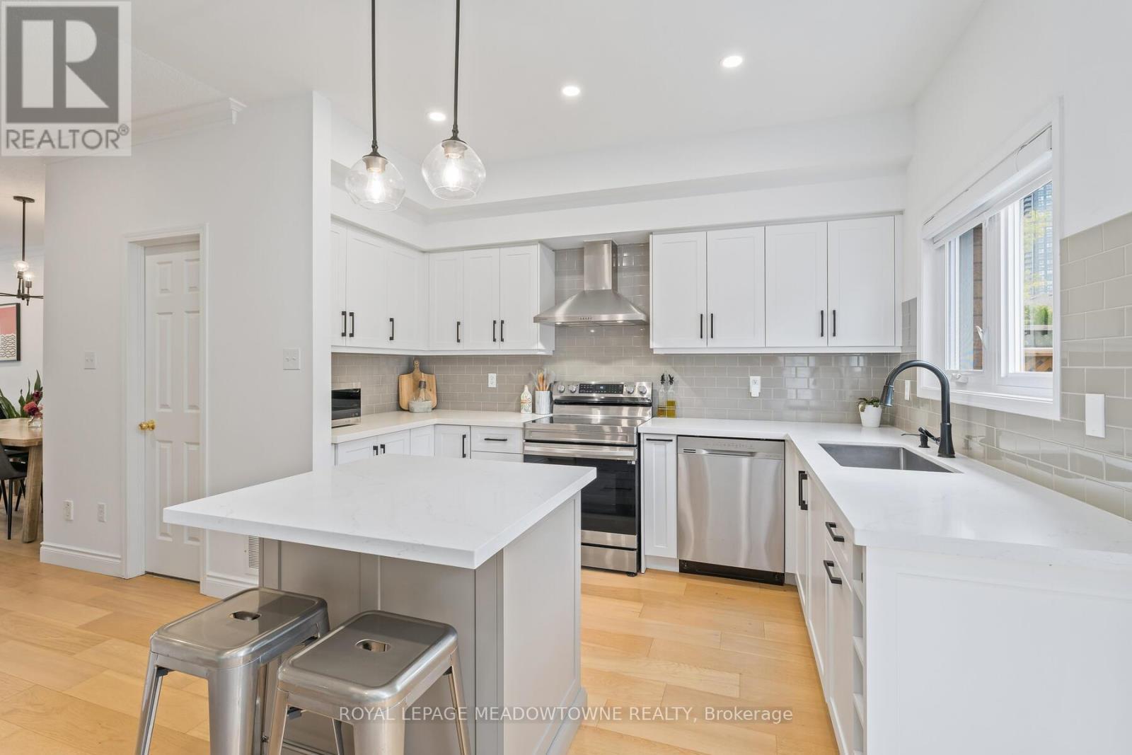 












139 HARBOURVIEW CRESCENT

,
Toronto,




Ontario
M8V4A8

