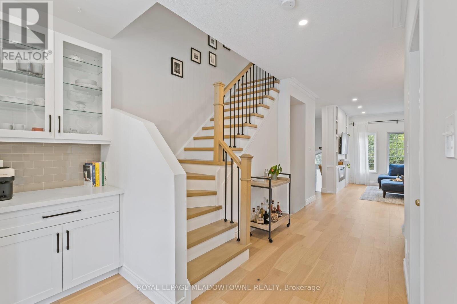 












139 HARBOURVIEW CRESCENT

,
Toronto,




Ontario
M8V4A8

