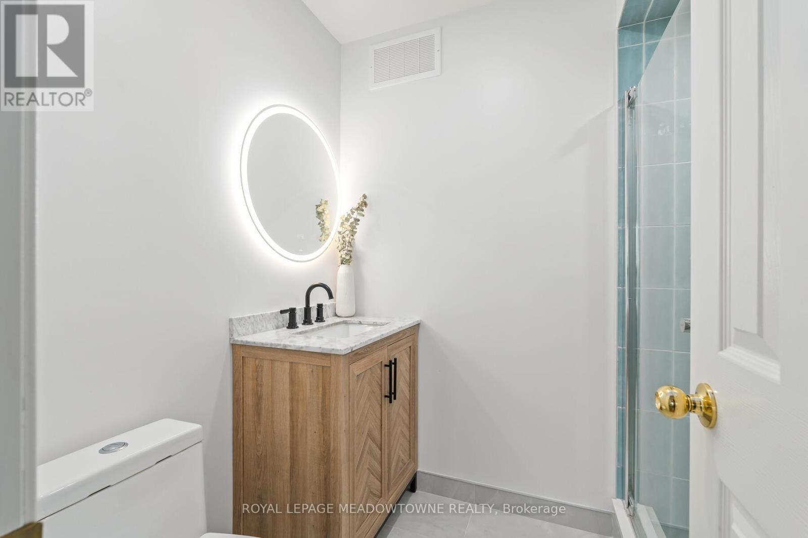 












139 HARBOURVIEW CRESCENT

,
Toronto,




Ontario
M8V4A8

