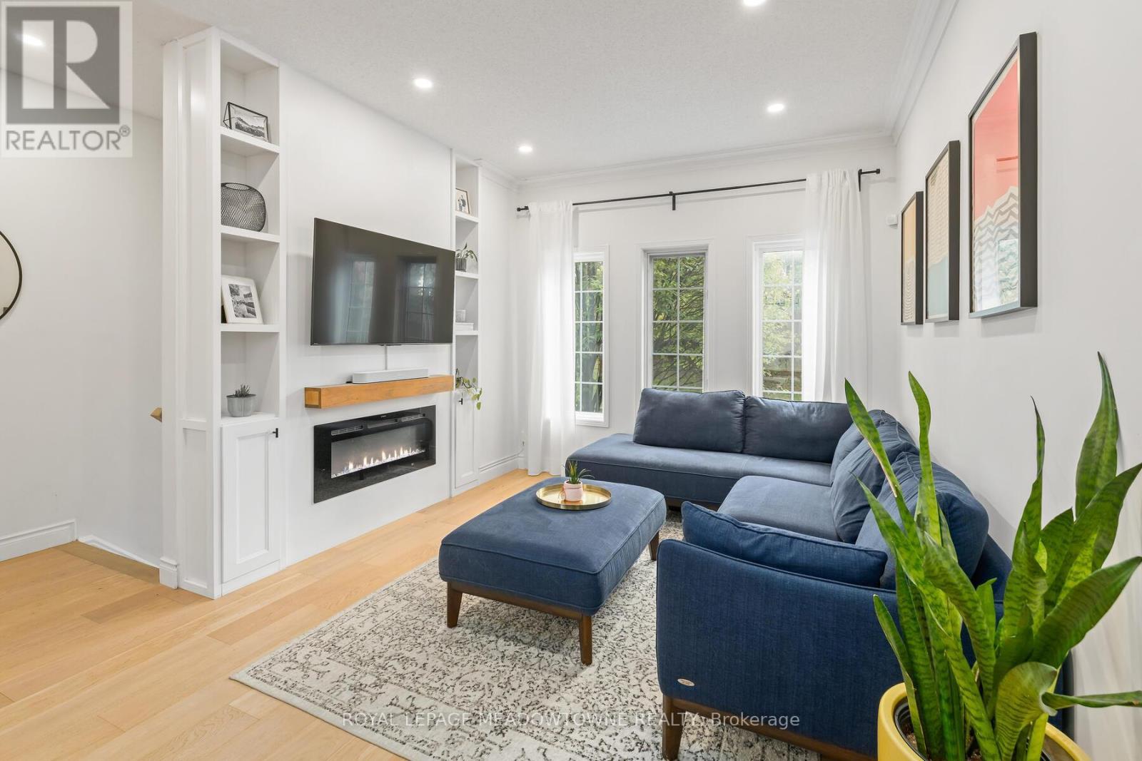 












139 HARBOURVIEW CRESCENT

,
Toronto,




Ontario
M8V4A8

