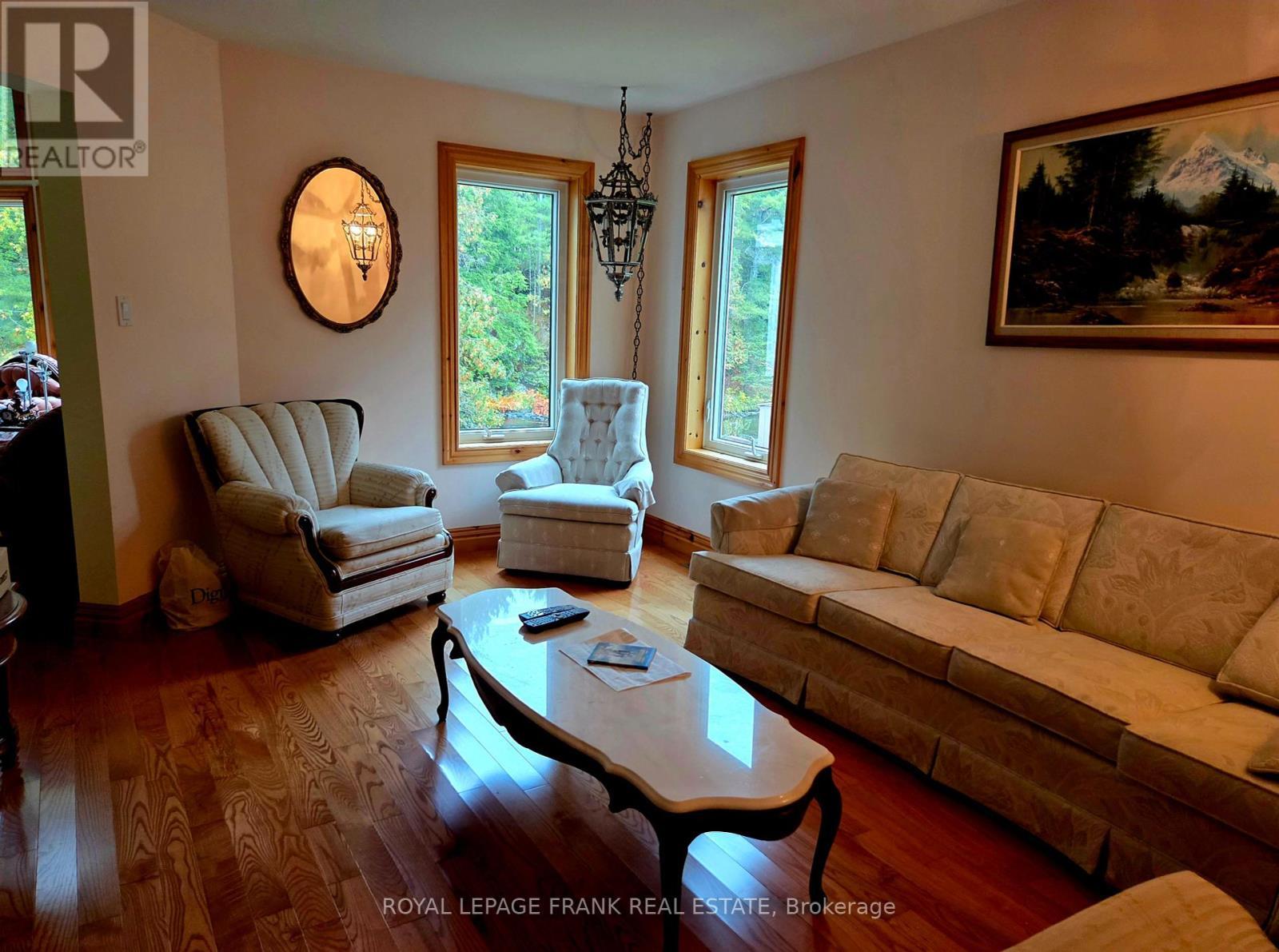 












8847 HIGHWAY 28

,
North Kawartha,




Ontario
K0L1A0

