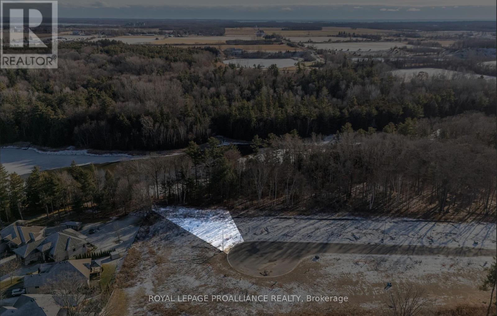 












36 EXETER COURT

,
Quinte West (Murray Ward),




Ontario
K8V5P4

