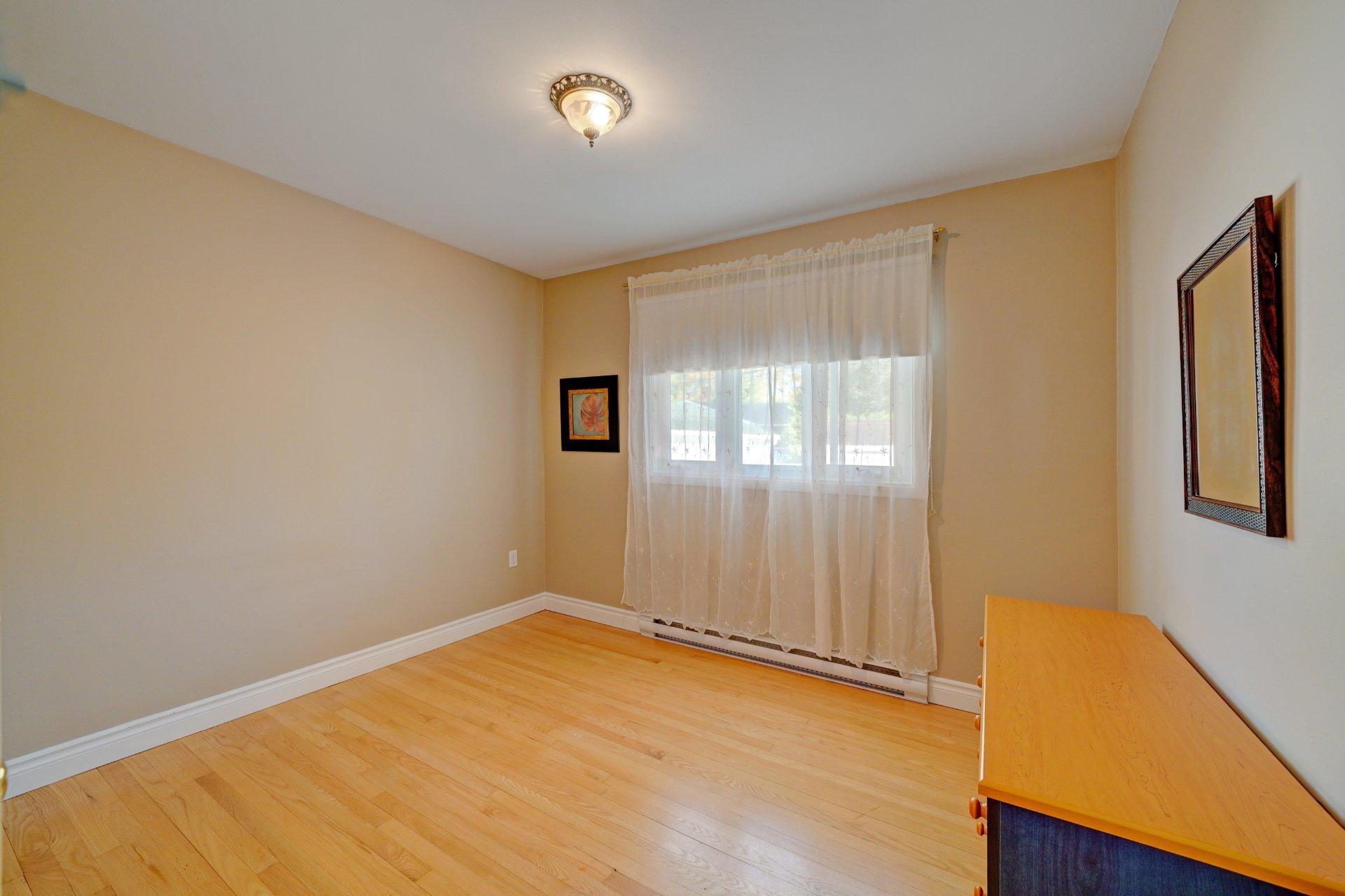 









155


Rue Vanier

,
Sorel-Tracy,




QC
J3R2T8

