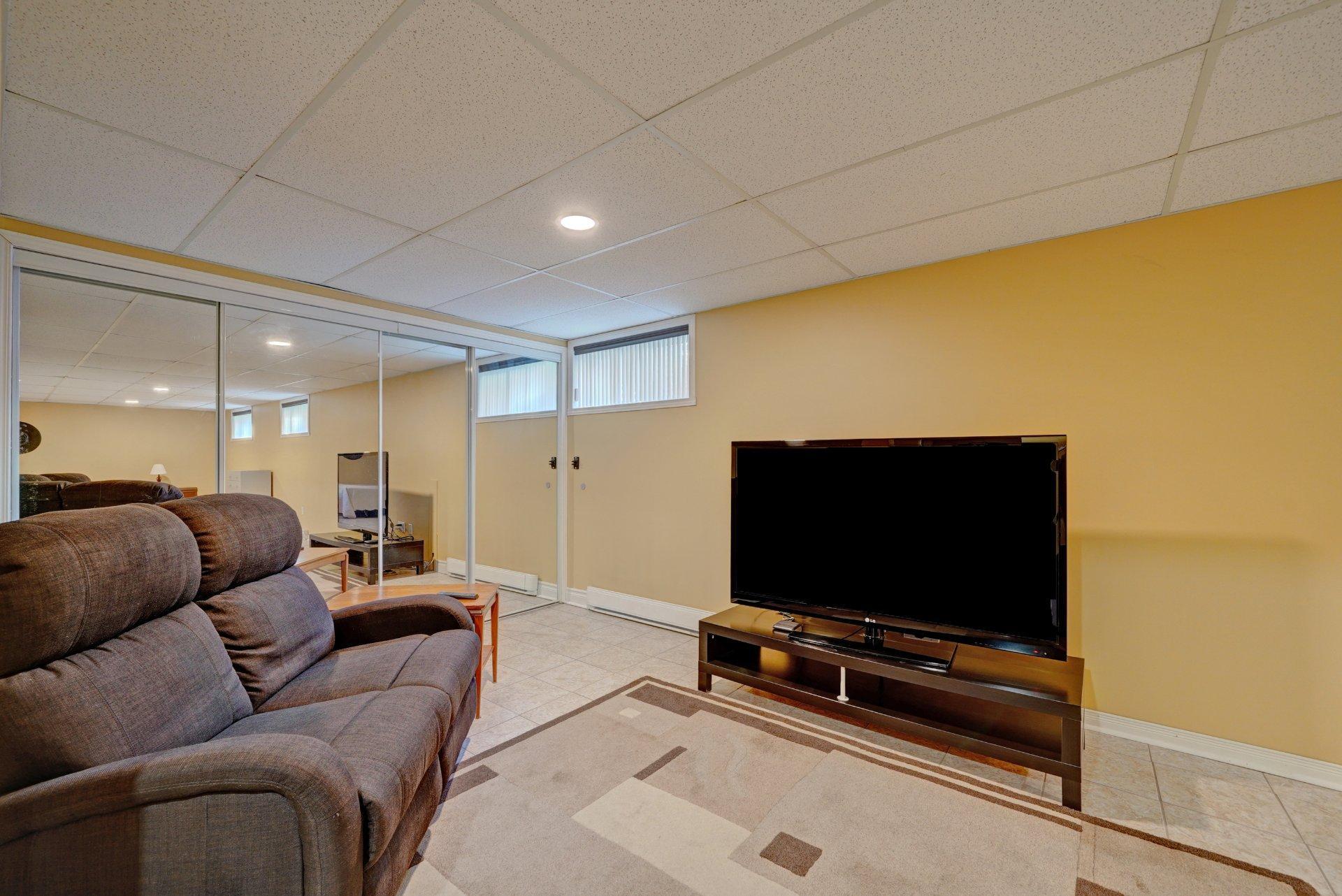 









155


Rue Vanier

,
Sorel-Tracy,




QC
J3R2T8

