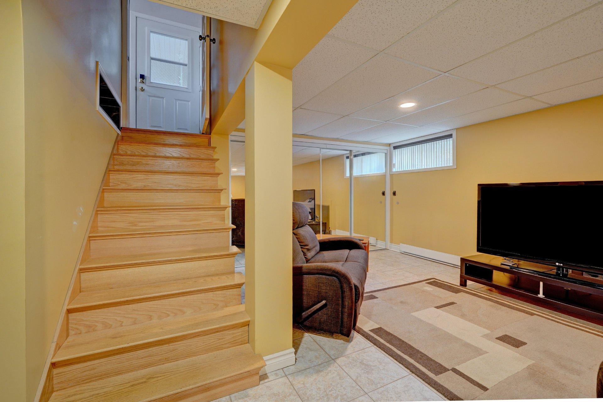 









155


Rue Vanier

,
Sorel-Tracy,




QC
J3R2T8

