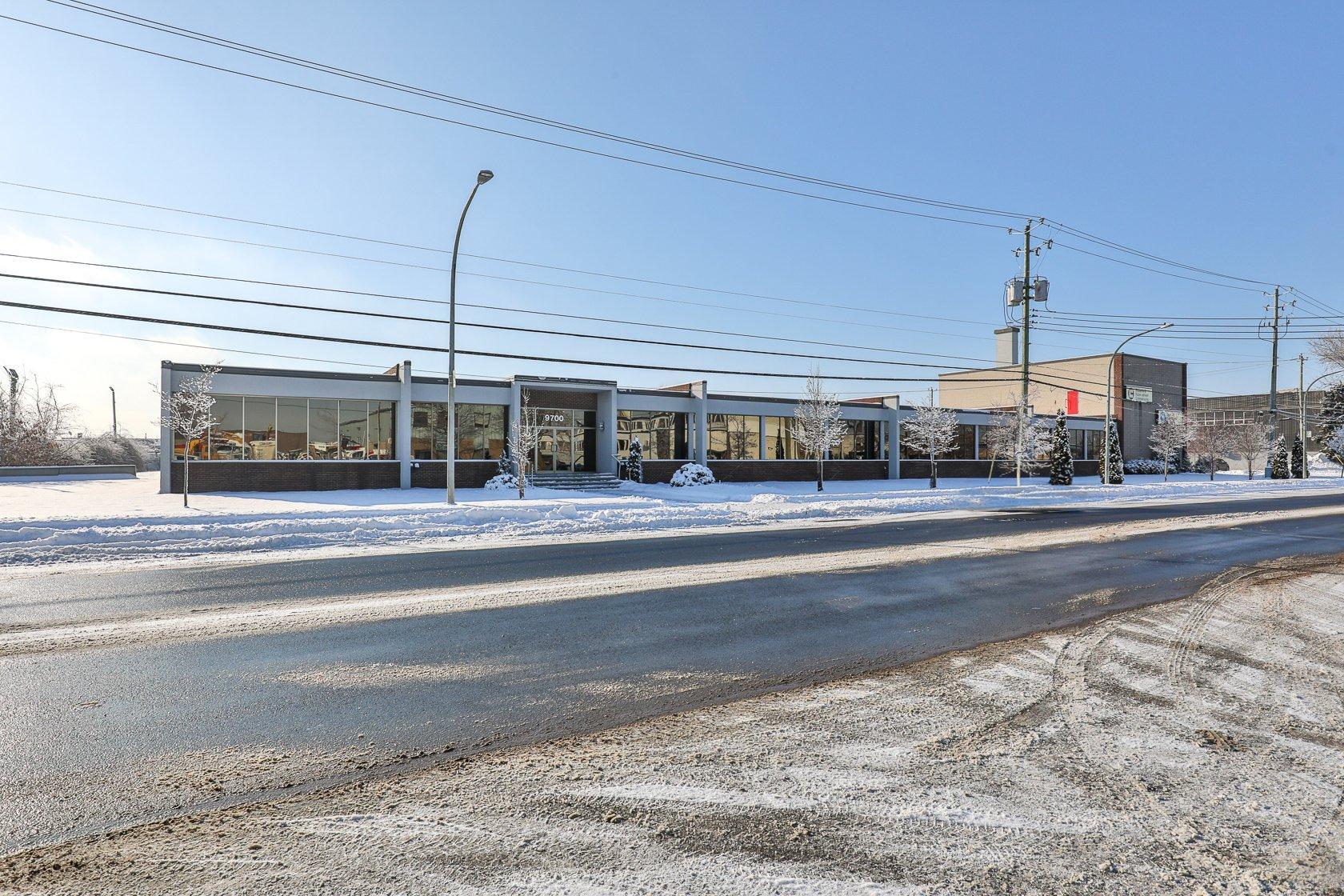 









9700Z


Boul. Parkway

,
Montréal (Anjou),




QC
H1J1P2

