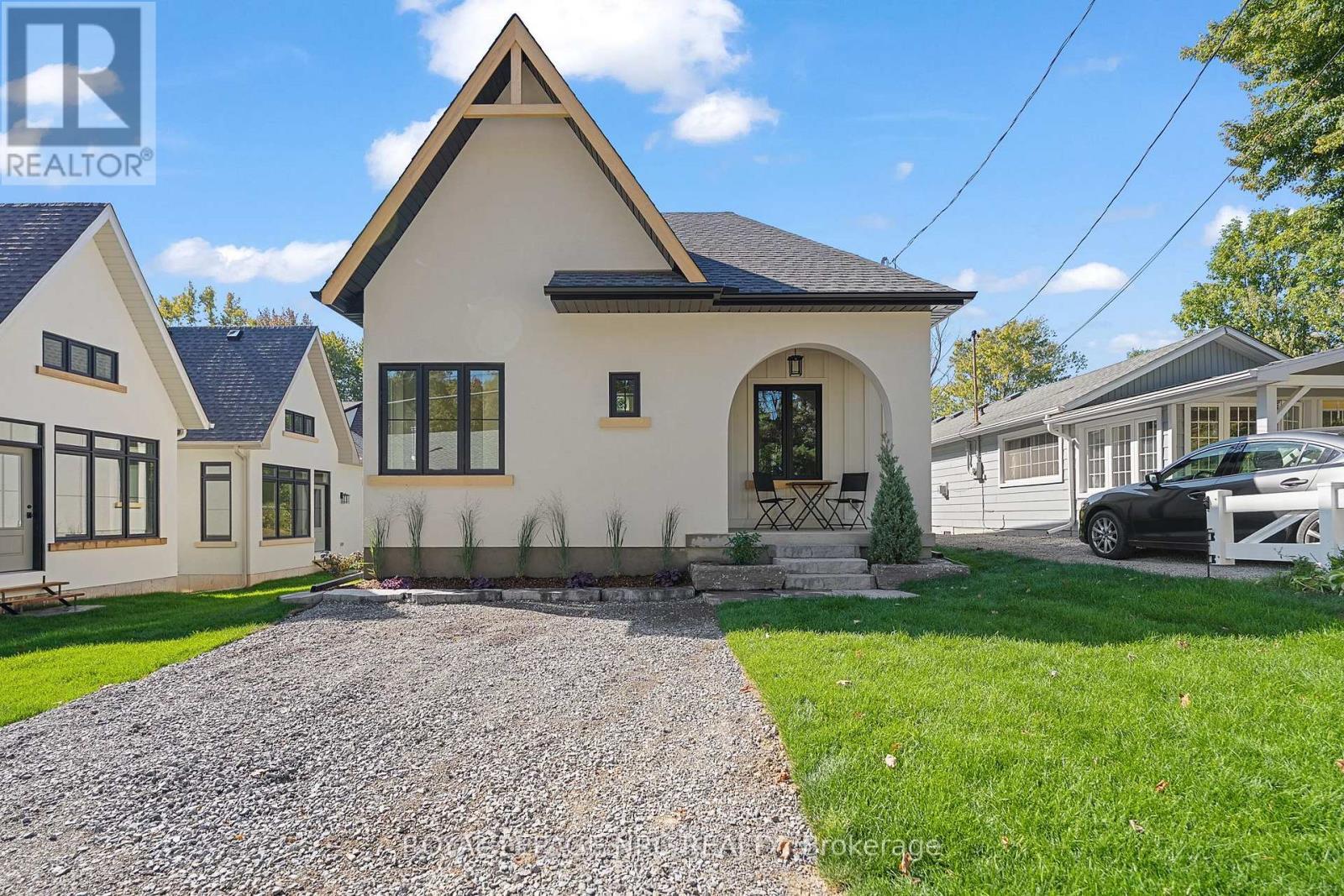 












281 ELMWOOD AVENUE

,
Fort Erie (Crystal Beach),




Ontario
L0S1B0

