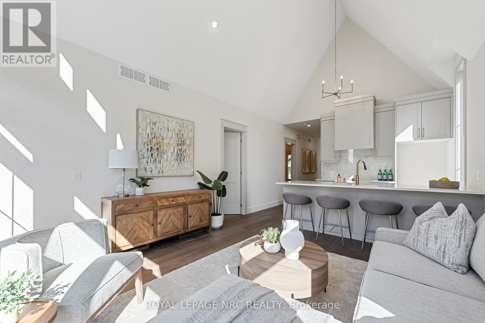 












281 ELMWOOD AVENUE

,
Fort Erie (Crystal Beach),




Ontario
L0S1B0

