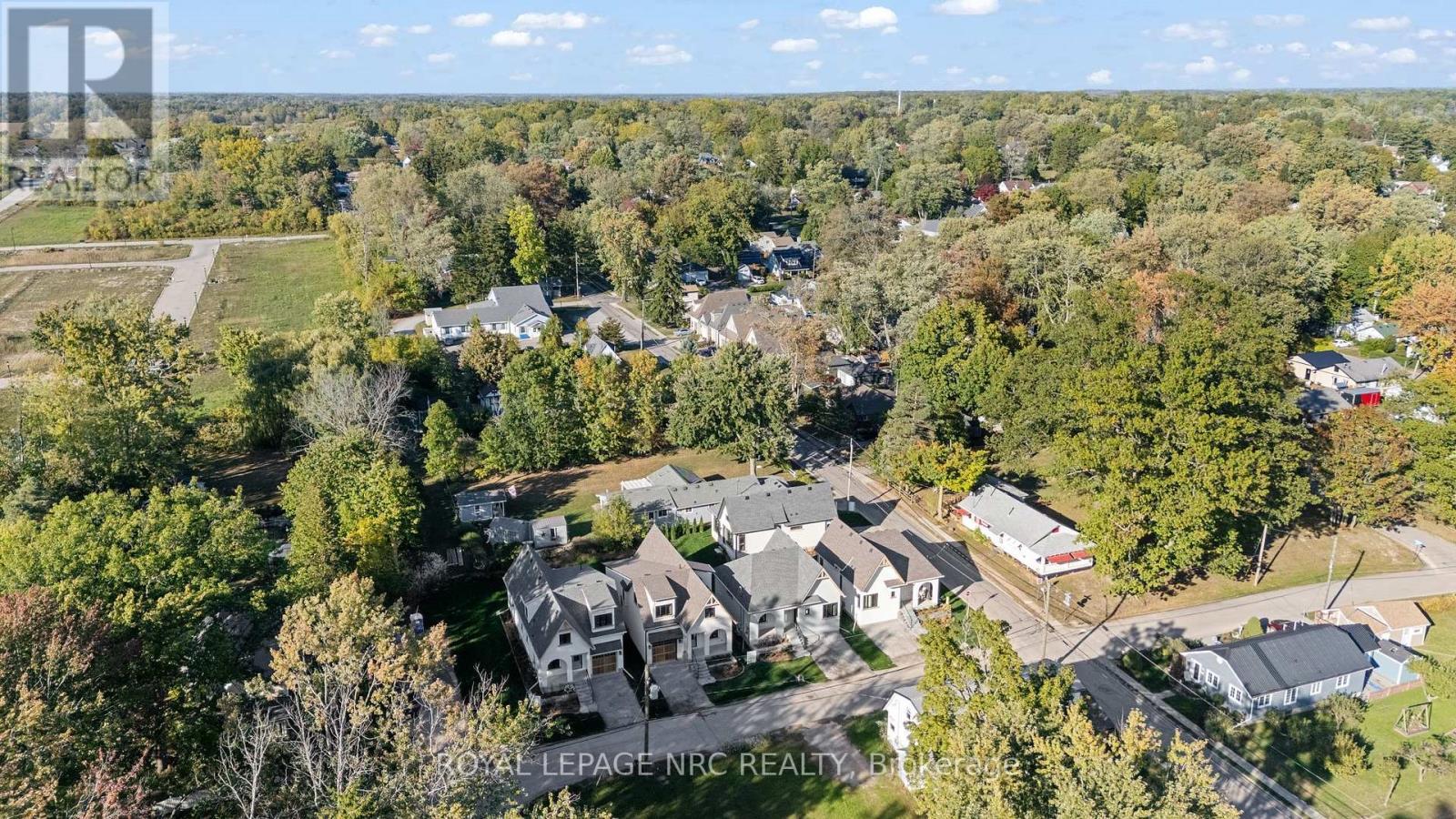 












281 ELMWOOD AVENUE

,
Fort Erie (Crystal Beach),




Ontario
L0S1B0

