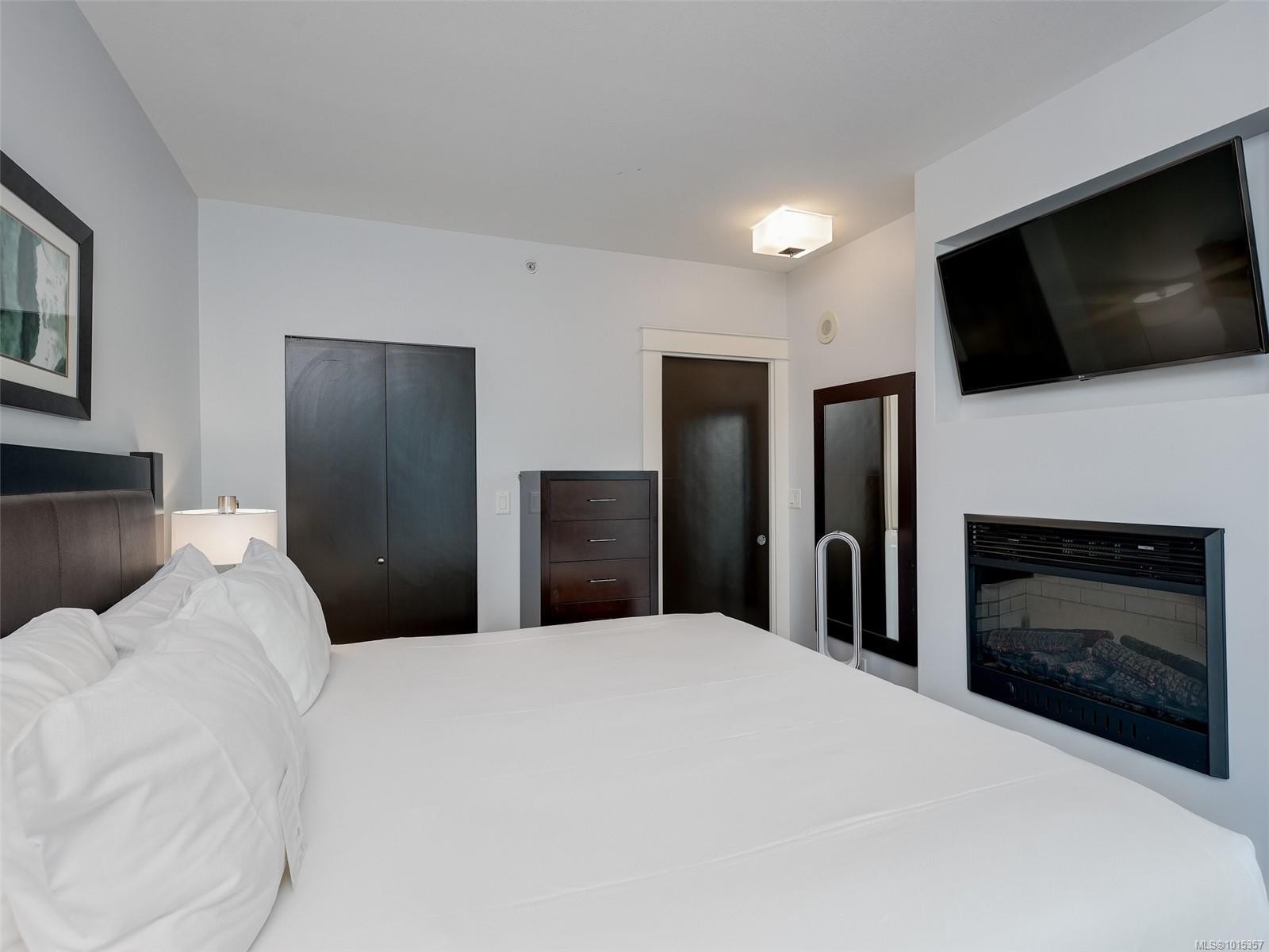 









810


Humboldt

St, A604,
Victoria,




BC
V8V 5B1

