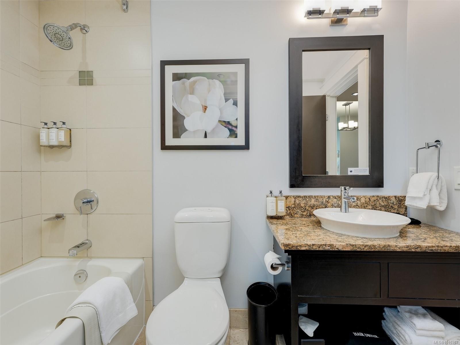 









810


Humboldt

St, A604,
Victoria,




BC
V8V 5B1

