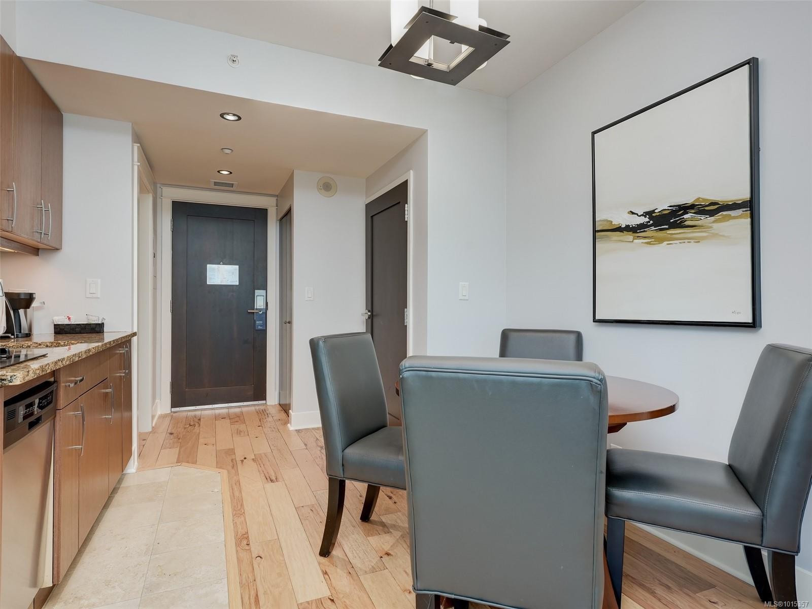 









810


Humboldt

St, A604,
Victoria,




BC
V8V 5B1

