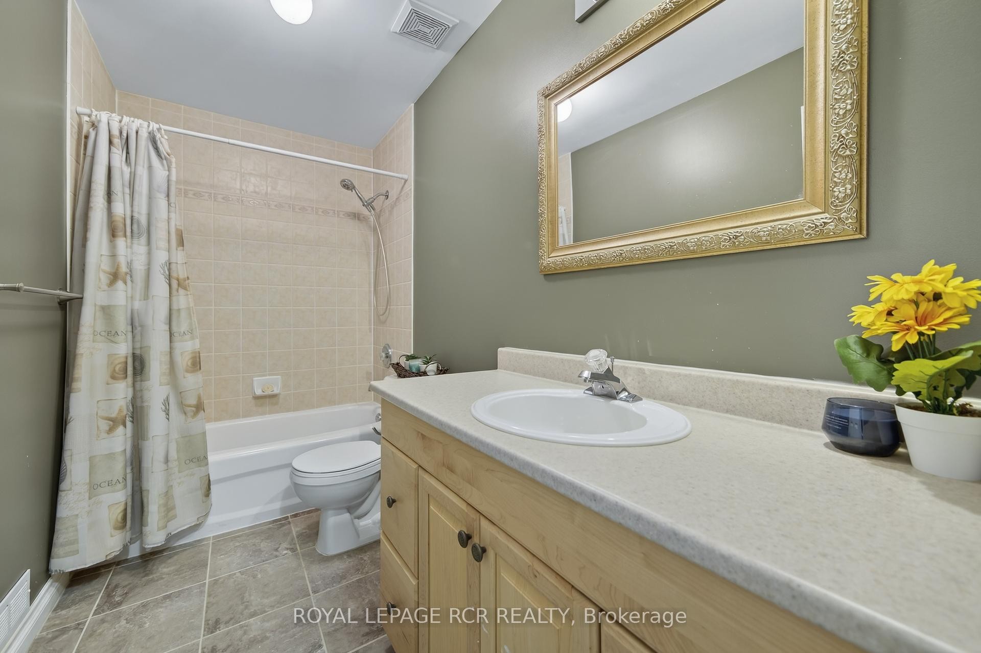









15


Nicklaus

Drive,
Barrie,




ON
L4M 6W6

