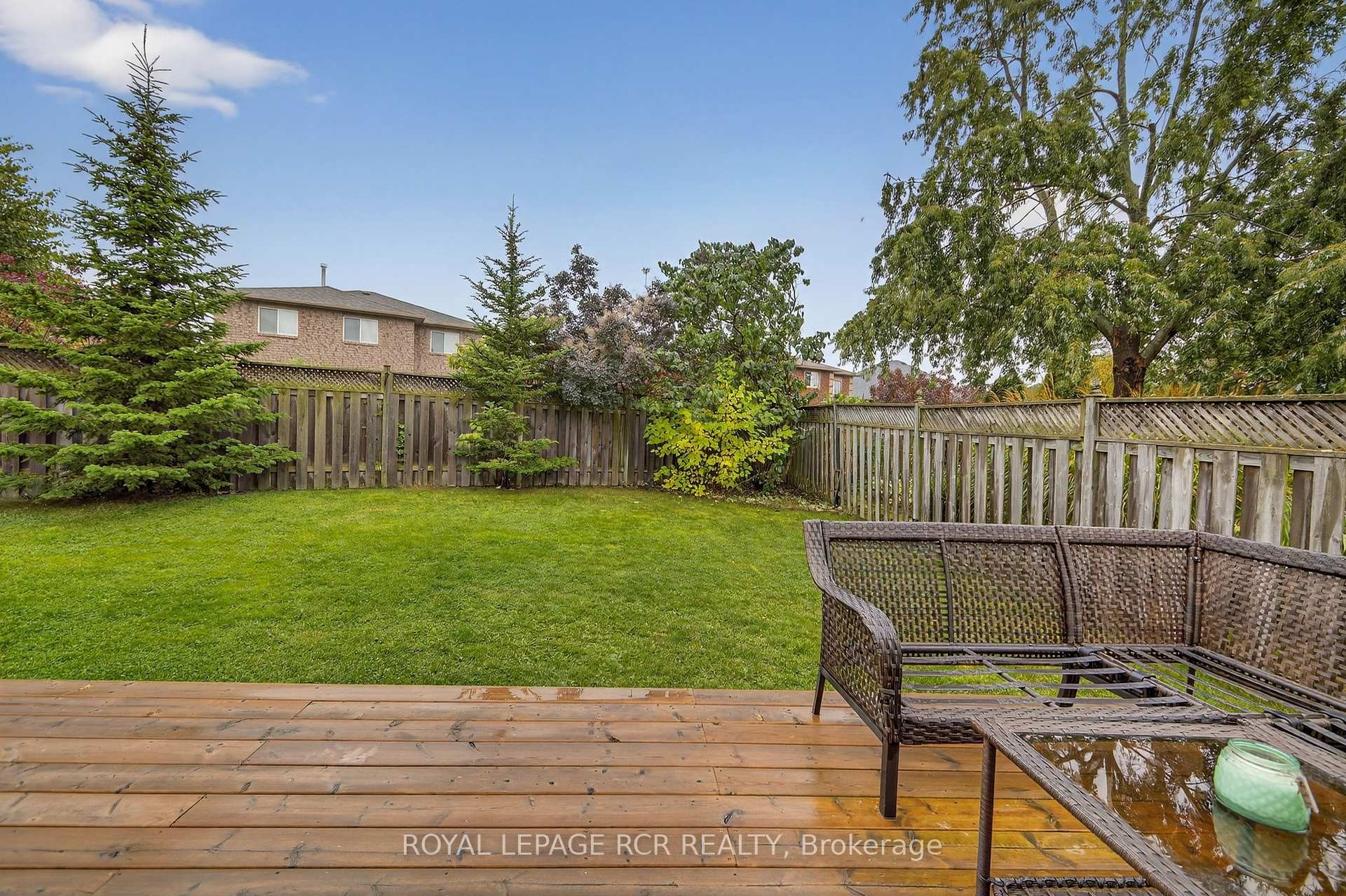 









15


Nicklaus

Drive,
Barrie,




ON
L4M 6W6

