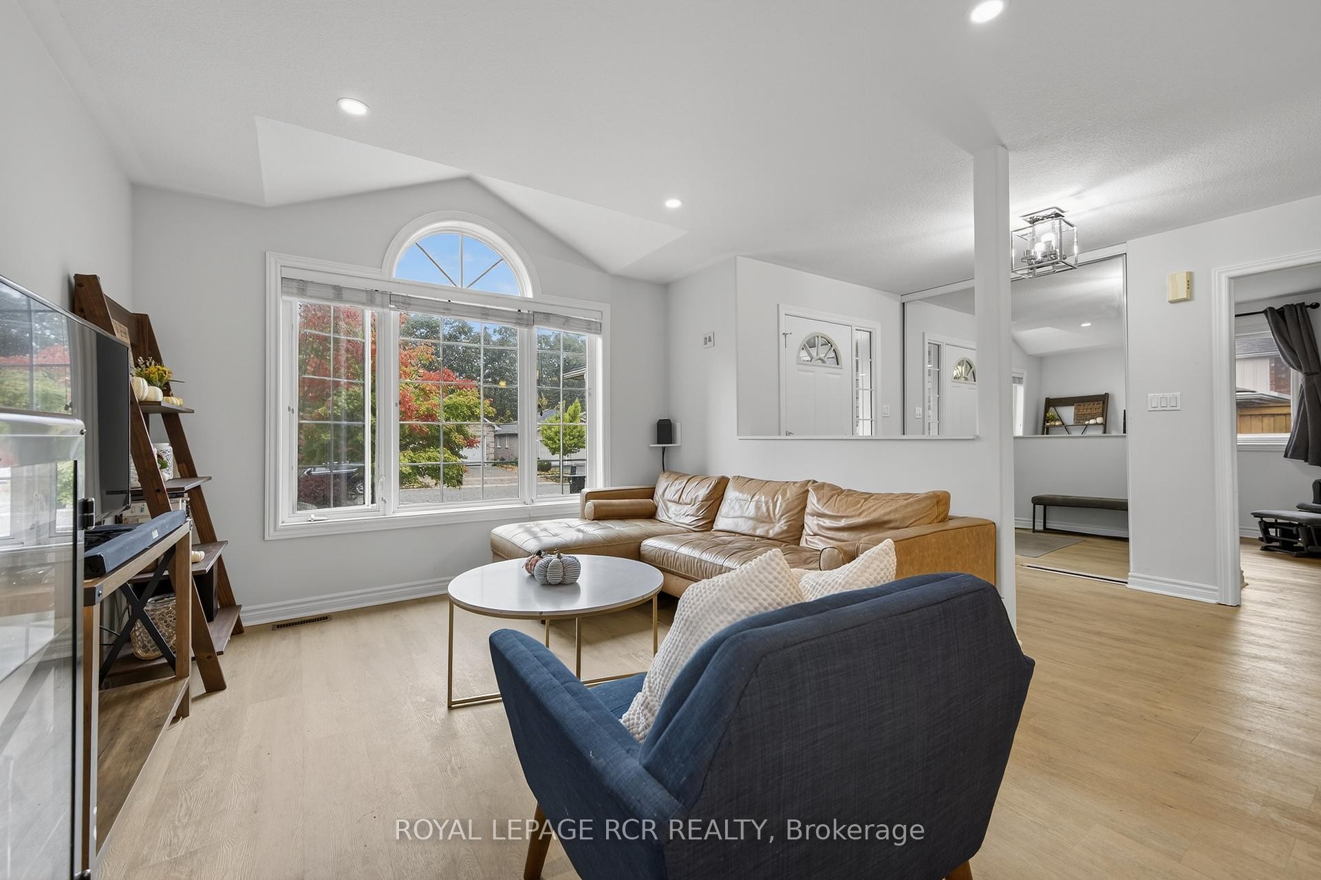 









15


Nicklaus

Drive,
Barrie,




ON
L4M 6W6

