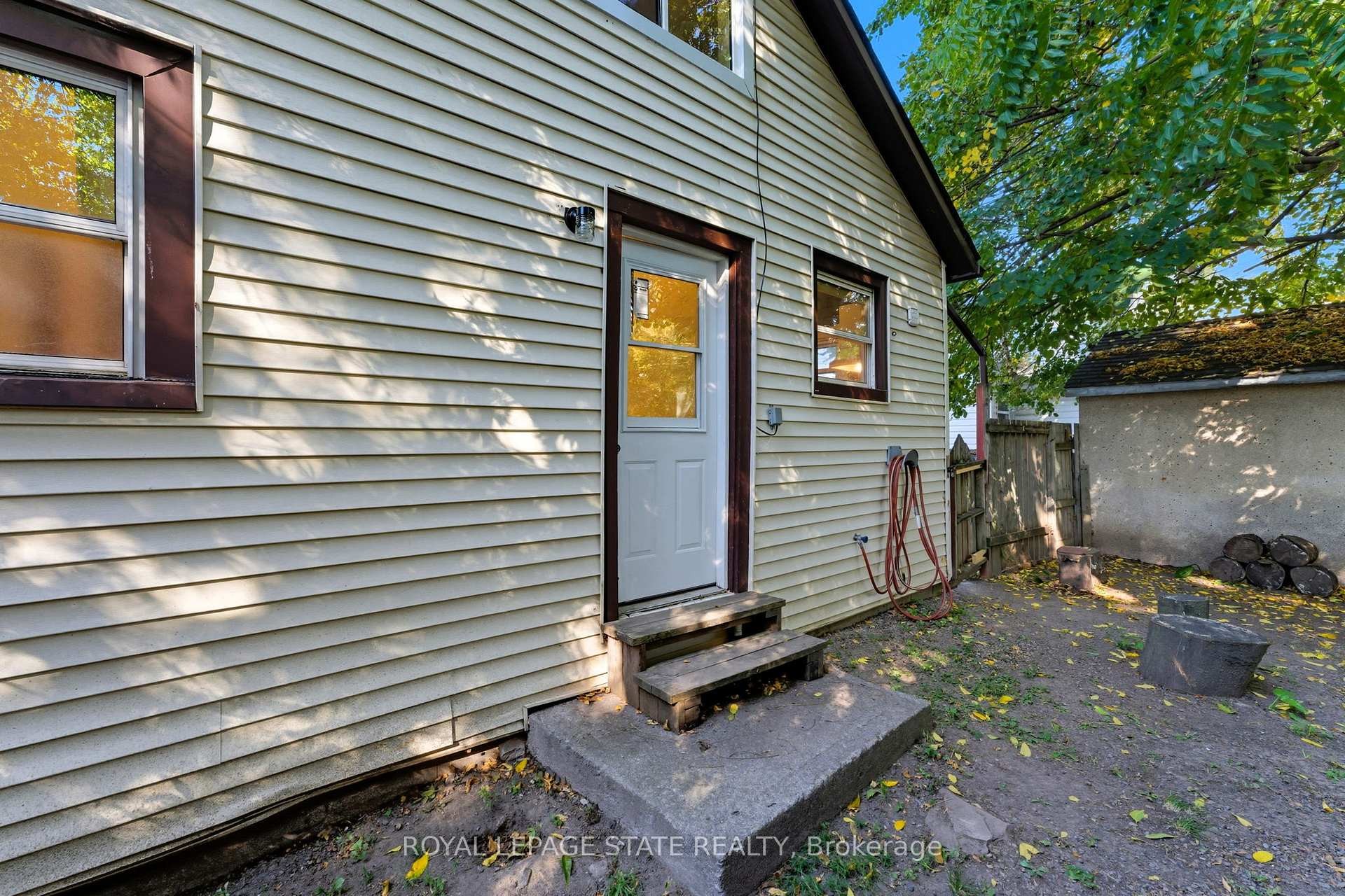 









8


Tasker

Street,
St. Catharines,




ON
L2R 3Z8


