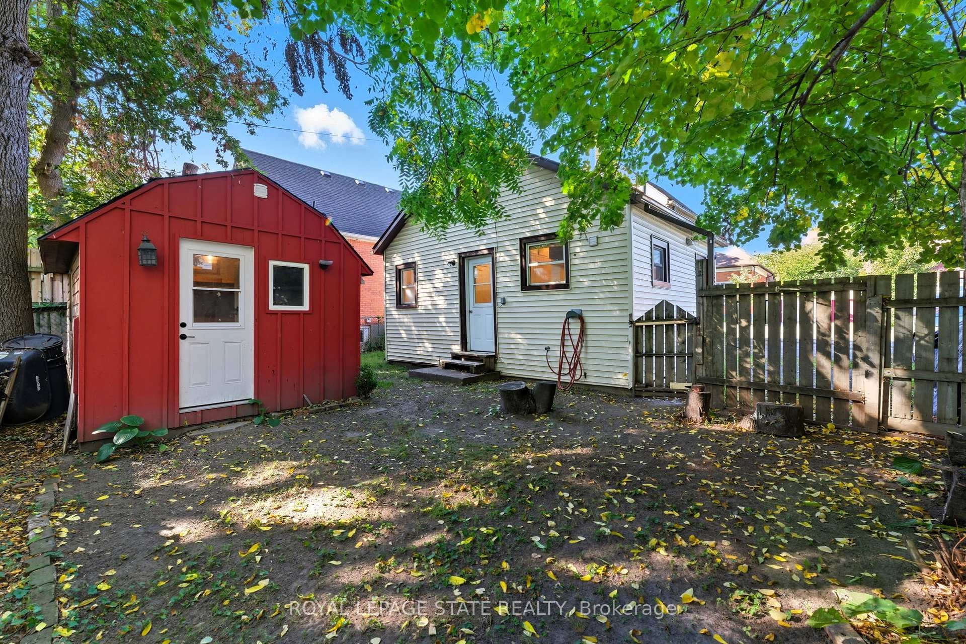 









8


Tasker

Street,
St. Catharines,




ON
L2R 3Z8

