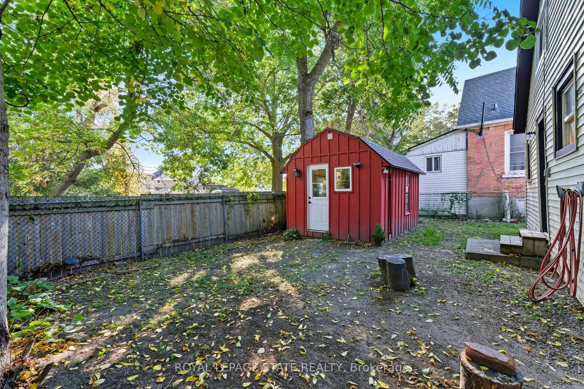 









8


Tasker

Street,
St. Catharines,




ON
L2R 3Z8

