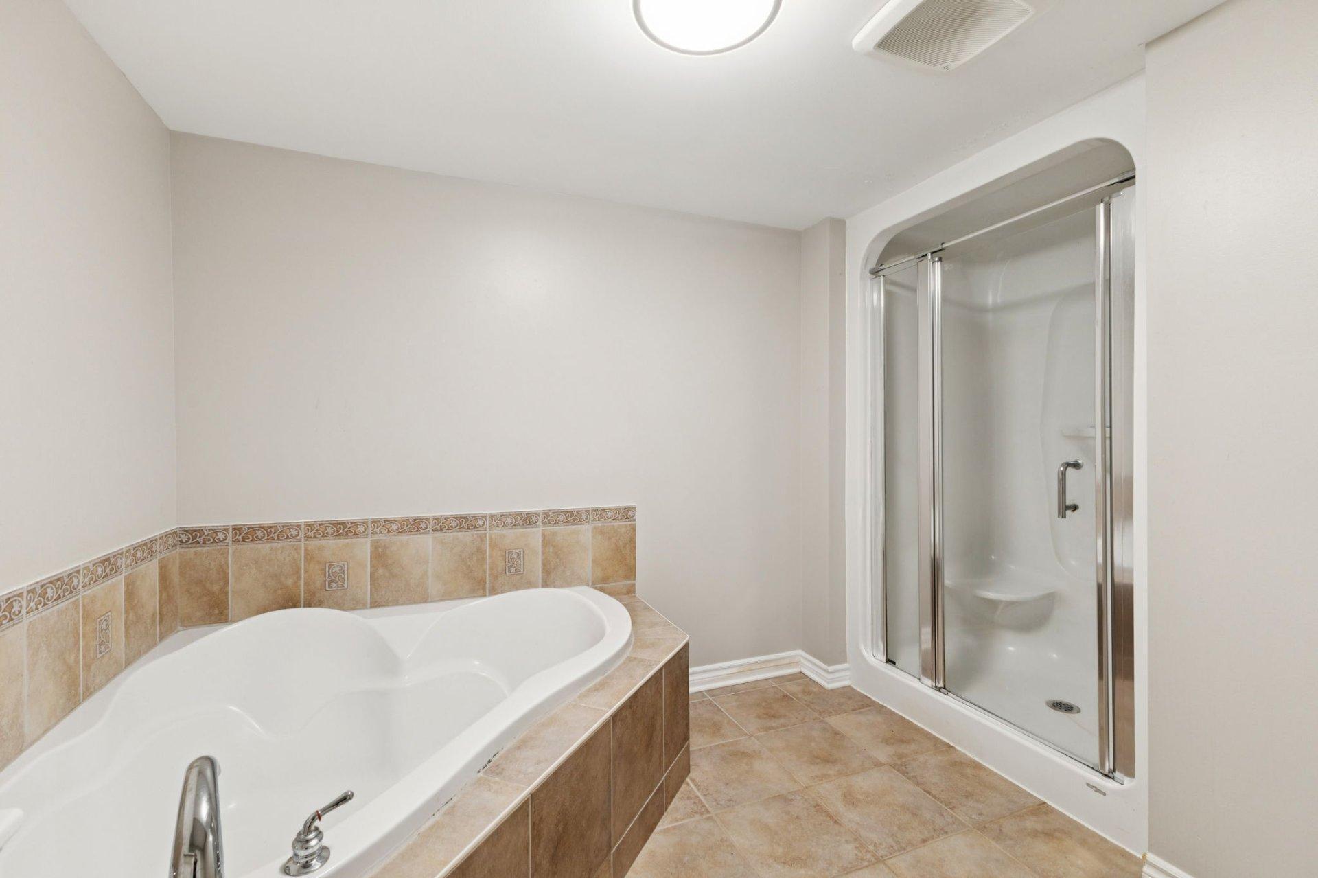









97


Rue Ernest-Gaboury

, 101,
Gatineau (Gatineau),




QC
J8V0G2

