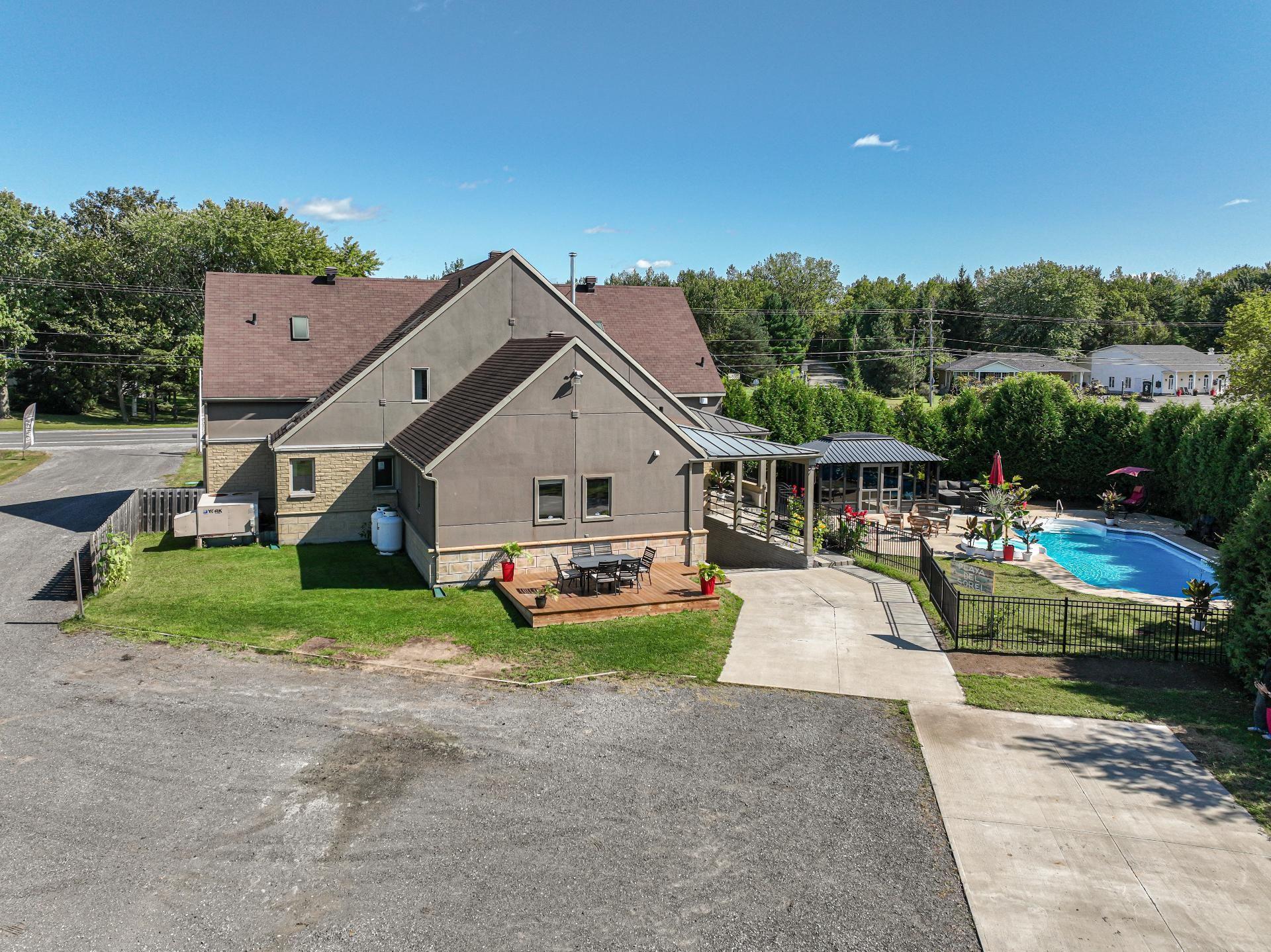 









1424


Ch. des Patriotes

,
Sorel-Tracy,




QC
J3P6C4

