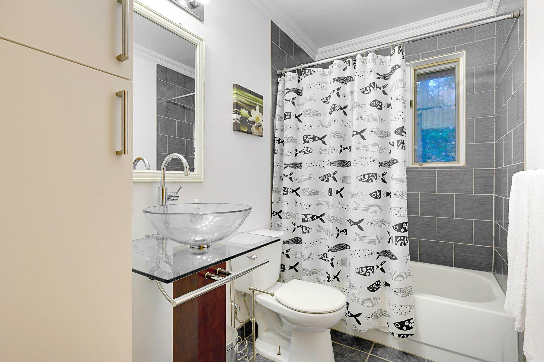 









870A


Rue de l'Olympiade

,
Sainte-Adèle,




QC
J8B2T9

