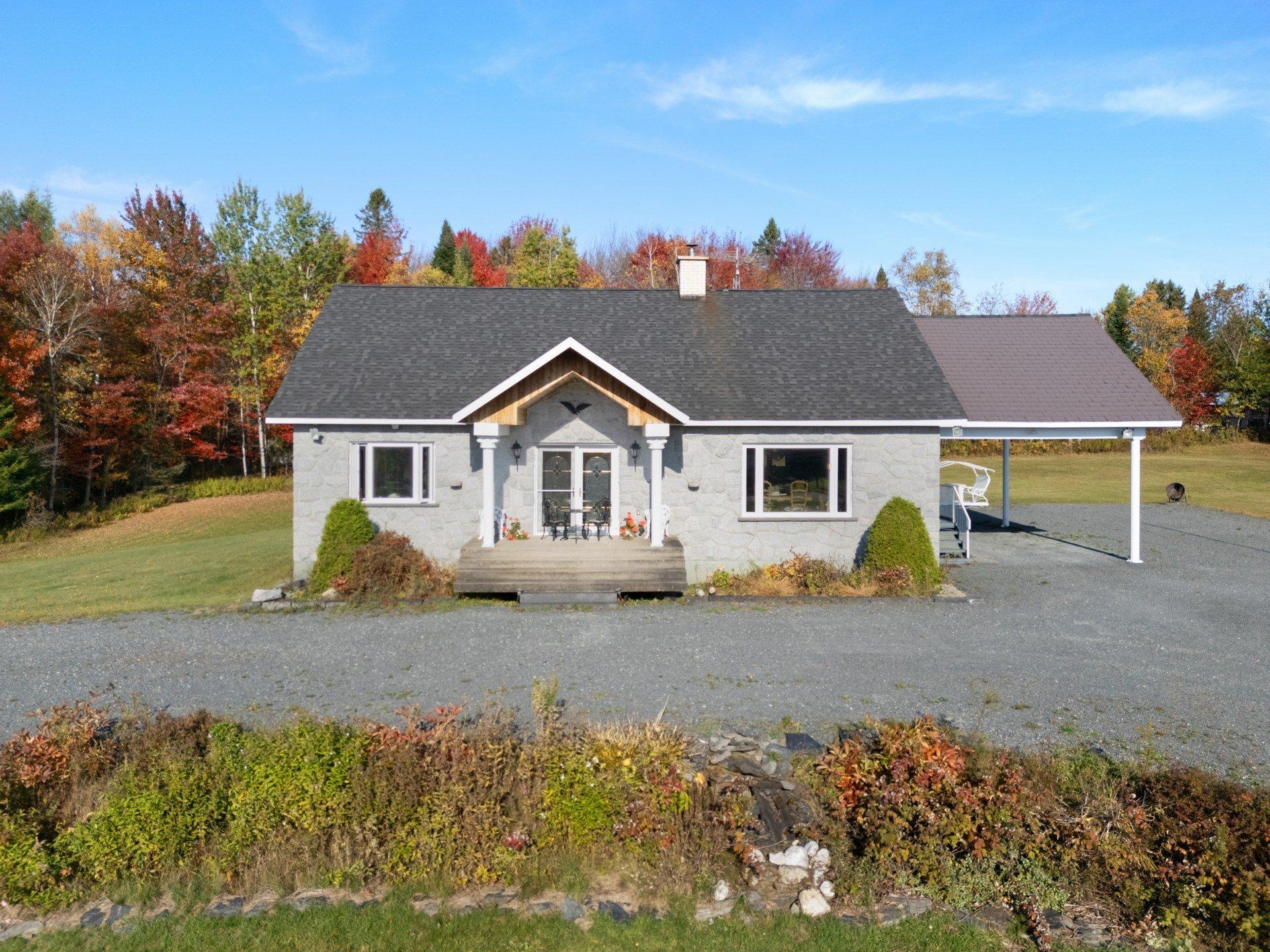 









125


Rue des Peupliers

,
Stratford,




QC
G0Y1P0

