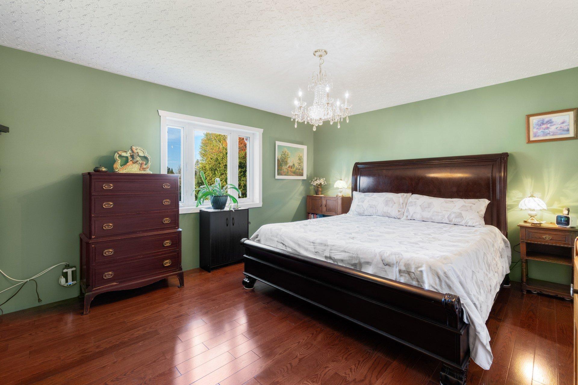 









125


Rue des Peupliers

,
Stratford,




QC
G0Y1P0

